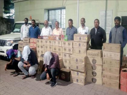 Goa made liquor worth five lakh seized near Aalte, three arrested | सांगली: आळतेजवळ गोवा बनावटीची पाच लाखाची दारू जप्त, तिघांना अटक