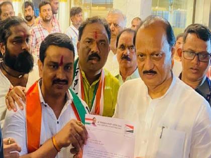 Workers including Pankaj Dabde from Vita, Sandeep Thombre from Khanapur, Mukesh Jagtap joined the NCP Ajit Pawar faction | Sangli: भाजपच्या नाराज पदाधिकाऱ्यांचा अजित पवार गटात प्रवेश, पडळकर गटाला धक्का Workers including Pankaj Dabde from Vita, Sandeep Thombre from Khanapur, Mukesh Jagtap joined the NCP Ajit Pawar faction | Sangli: भाजपच्या नाराज पदाधिकाऱ्यांचा अजित पवार गटात प्रवेश, पडळकर गटाला धक्का