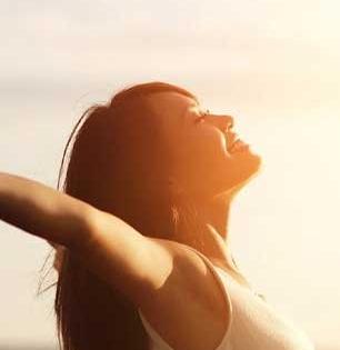 उन्हात भरपूर वेळ बसल्याने खरंच व्हिटामिन डी मिळते का? ५ चुका, ज्यामुळे होते त्वचेचे नुकसान