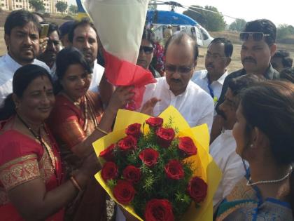 Arrival of Deputy Chief Minister Ajit Pawar in Solapur | उपमुख्यमंत्री अजित पवार यांचे सोलापुरात आगमन 