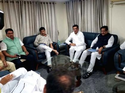 Congress leader arrives in Delhi for cabinet; Meet the party class today | मंत्रिपदासाठी काँग्रेस नेते दिल्लीत दाखल; पक्षश्रेष्ठींना आज भेटणार