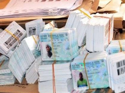 If you have an old voter ID card, issue a new one, administration appeals | जुने मतदार ओळखपत्र असल्यास नव्याने काढा, प्रशासनाचे आवाहन