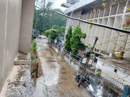 Stormy weather at night, torrential rain with lightning during the day in chandrapur | रात्री वादळवारा, दिवसा विजांच्या कडकडाटासह मुसळधारा