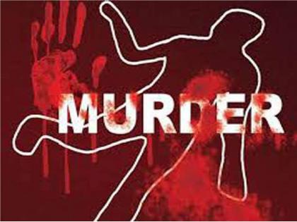 Girl killed by strangulation at Vegurle Math Sindhudurg district, The body was found in the garden next to the house | सिंधुदुर्ग: वेगुर्ले मठ येथील युवतीचा गळा दाबून खून, बागेमध्ये आढळला मृतदेह