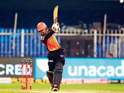 IPL 2020: Sunrisers Hyderabad maintains playoff hopes, jumps to fourth place in the standings. RCB defeated by 5 wickets | IPL 2020 : सनरायझर्स हैदराबादने कायम राखल्या प्ले ऑफच्या आशा, गुणतालिकेत चौथ्या स्थानी झेप