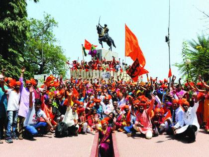 The tradition of tradition and culture in Shobhayatra | शोभायात्रेत परंपरा अन् संस्कृतीचे दर्शन