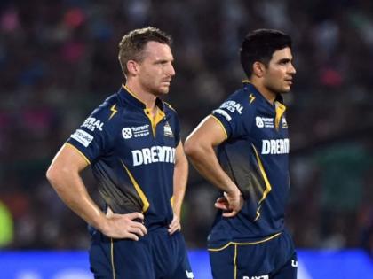 Kusal Mendis Will Replace Jos Buttler Who Will Leave For International Duty After The IPL2025 League Stage At Gujarat Titans | IPL 2025 : गिलच्या संघातून बटलर होणार 'गायब'! पाकला ठेंगा दाखवत हा खेळाडू घेणार त्याची जागा