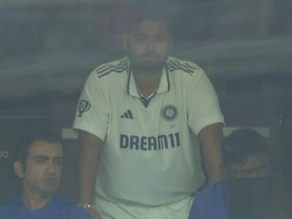 IND vs ENG 4th Test Rishabh Pant Injury Update He Joined The Team On Day 2 Will Be Available To Bat As Per Team Requirements Dhruv Jurel Will Assume Role Of Wicket Keeper | Rishabh Pant Injury Update : पंत विकेटमागे दिसणार नाही; पण गरज पडल्यास तो बॅटिंग करेल! BCCI नं दिली माहिती