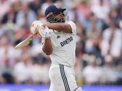 IND vs ENG 4th Test Day 2 Rishabh Pant Is A Warrior A Fighting Fifty Despite His Injury | Rishabh Pant Fifty : भारताच्या 'जखमी वाघा'ची डरकाळी! लढवय्या पंतनं ठोकली सॉलिड फिफ्टी