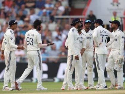 IND vs ENG 4th Test Day 3 Stumps: Hosts dominate in five consecutive sessions; Team India | IND vs ENG 4th Test Day 3 Stumps: टीम इंडियानं ५ विकेट्स घेतल्या; पण अख्खा दिवस यजमानांनी गाजवला
