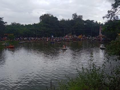 Immersion of 85 Ganesha idols till noon in Kolhapur | कोल्हापुरात दुपारपर्यंत ८५ गणेश मूर्तीचे विसर्जन