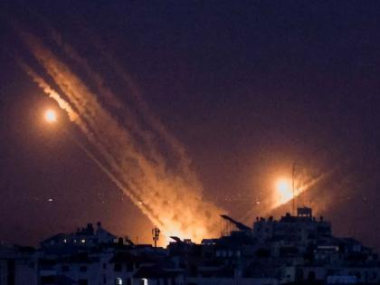 Israeli airstrikes on two banks used by Hamas; Many places in the Gaza Strip are in chaos | हमासने वापरलेल्या दोन बँकांवर इस्रायलचा हवाई हल्ला; गाझा पट्टीतील अनेक ठिकाणं उद्धवस्त