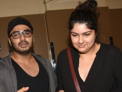 brother arjun kapoor got angry with social media trolls who threatened his sister anshula kapoor to rape | बहीण अंशुलाला ट्रोलर्सनी दिल्या बलात्काराच्या धमक्या, संतापला अर्जुन कपूर!!