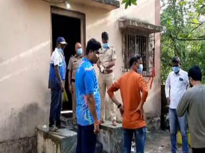 The dead bodies of three members of the family were found in the closed house | बंद घरात आढळले कुटुंबातील तिघांचे मृतदेह; वाड्यात खळबळ; हत्याकांडाची चर्चा!