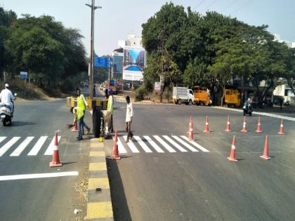 Road safety: White stripes on the Wadala-DGP Nagar road | रस्ता सुरक्षितता : वडाळा-डीजीपीनगर रस्त्यावर पांढरे पट्टे