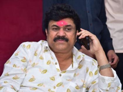 Santosh Deshmukh Murder Case: MCOCA court rejects bail plea of prime accused Walmik Karad | Walmik Karad: वाल्मीक कराड याचा जामीन अर्ज न्यायालयाने फेटाळला Santosh Deshmukh Murder Case: MCOCA court rejects bail plea of prime accused Walmik Karad | Walmik Karad: वाल्मीक कराड याचा जामीन अर्ज न्यायालयाने फेटाळला
