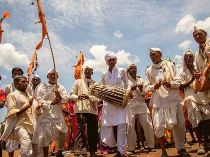 Devotees will miss the round and vertical scenic arena ceremony | गोल अन् उभ्या नयनरम्य रिंगण सोहळ्याला मूकणार भाविक