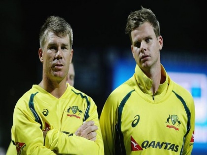 Warner, Smith shine in Australia's win | वॉर्नर, स्मिथच्या जोरावर आॅस्ट्रेलिया विजयी