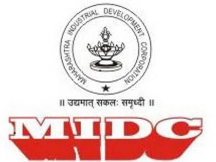 Washim 'MIDC' has only 11 industries standing in 25 years! | वाशिम  ‘एमआयडीसी’मध्ये २५ वर्षांत उभे झाले केवळ ११ उद्योग!