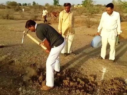 pimpalkhuta villagers contributes for water cup competition | जलसंधारणाच्या कामांसाठी पिंपळखुटा ग्रामस्थांचं अथक श्रमदान