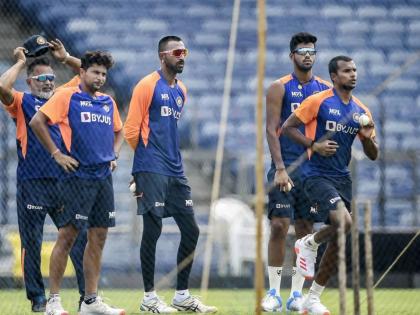 India squad T20 WC: selectors inform Washington Sundar ‘not in T20 World Cup plans,’ R Ashwin set to be preferred in Australia | India squad T20 WC: तू ट्वेंटी-२० वर्ल्ड कपच्या प्लान मध्ये नाहीस!, निवड समितीने भारतीय फिरकीपटूला स्पष्टच सांगितले 
