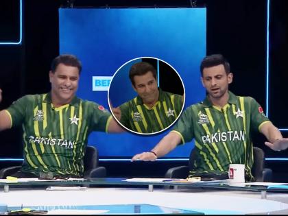 Watch Video : Wasim Akram, Waqar Younis dance as Pakistan qualifies for T20 World Cup semi-final | T20 World Cup : बेगानी शादी मे...! नेदरलँड्सच्या विजयानंतर अक्रम, वकार, मलिक यांचा Live कार्यक्रमात डान्स, Video 