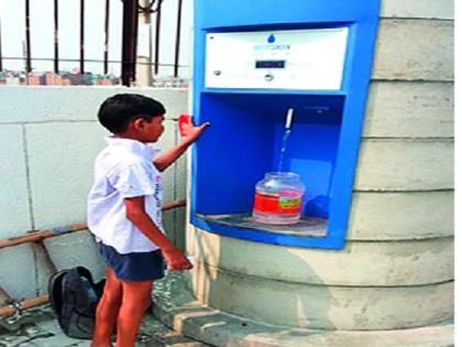 Water ATMs - Social Justice Department in 52 Dalits of Kolhapur district | कोल्हापूर जिल्ह्यातील ५२ दलितवस्त्यांमध्ये ‘वॉटर एटीएम’-सामाजिक न्याय विभाग