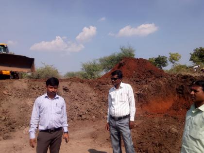 water conservation works in washim district | जलसंधारणाच्या कामासाठी तालुक्यांदरम्यान चढाओढ     