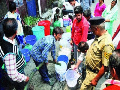 Simultaneously water scarcity, tourist difficulties | सिमल्यात पाणीटंचाईचा कहर, पर्यटन अडचणीत