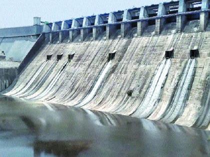 Water reserves in Nagpur division are 10 percent empty than last year | नागपूर विभागातील जलसाठे गतवर्षीपेक्षा १० टक्क्यांनी रिकामे