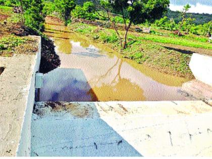 The villages in the ruins would pass on the water | खंडाळ्यातील गावांची पाणीदारकडे वाटचाल