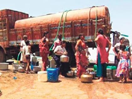 Water scarcity increased in Satara district, Water supply started by tanker | सातारा जिल्ह्यात पाणीटंचाईची दाहकता वाढली; सव्वा लाख लोकांच्या घशाला कोरड