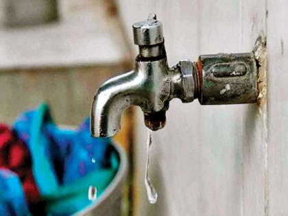 Water shortage in mumbai, neglect by the Municipal Corporation; Outcry in Bandra, Santacruz, Goregaon, Dindoshi, Gorai | ‘मातोश्री’च्या ‘अंगणात’च पाणीटंचाई, महापालिकेचे दुर्लक्ष; वांद्रे, सांताक्रुझ, गोरेगाव, दिंडोशी, गोराईत आक्रोश Water shortage in mumbai, neglect by the Municipal Corporation; Outcry in Bandra, Santacruz, Goregaon, Dindoshi, Gorai | ‘मातोश्री’च्या ‘अंगणात’च पाणीटंचाई, महापालिकेचे दुर्लक्ष; वांद्रे, सांताक्रुझ, गोरेगाव, दिंडोशी, गोराईत आक्रोश