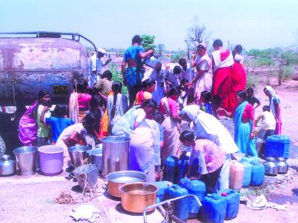   Water supply by six tankers to the villages of Chandwad taluka | चांदवड तालुक्यातील गावांना सहा टॅँकरने पाणीपुरवठा