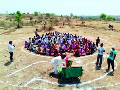 GST officials take over for 'Water Cup' competition! | ‘वॉटर कप’ स्पर्धेसाठी ‘जीएसटी’ अधिकार्‍यांनी हाती घेतली कुदळ!