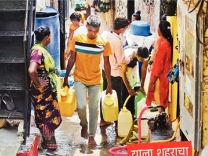 water issue in mankhurd residents alleged to political leaders | शहर कसले, साहेब, या भागात राहून दाखवा! रस्ता दुरुस्तीसाठी बारा महिने पत्रव्यवहार