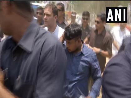 Lok Sabha Election: राहुल गांधींच्या 'रोड शो'दरम्यान गोंधळ; तीन पत्रकार जखमी | Lok Sabha Election: राहुल गांधींच्या 'रोड शो'दरम्यान गोंधळ; तीन पत्रकार जखमी