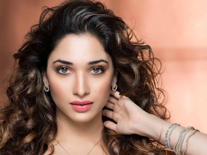 bahubali actress tamannah bhatia to tie knot with america based doctor next year | ‘बाहुबली’ फेम तमन्ना भाटिया लग्नासाठी तयार! विदेशी डॉक्टरला करतेय डेट!!