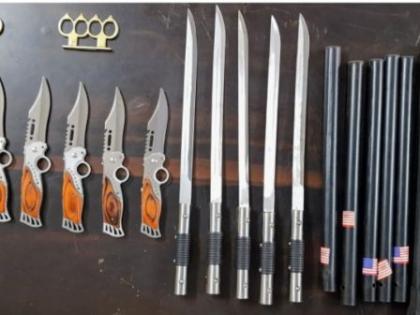 Deadly weapons reserves seized in Nagpur: arms smuggler arrested | नागपुरात घातक शस्त्रांचा साठा जप्त : शस्त्र तस्कराला अटक