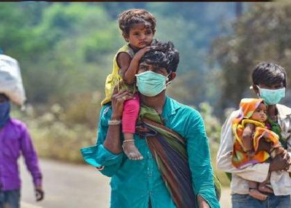 Coronavirus: Workers in Uttar Pradesh are waiting hard! The conditions imposed by the Yogi government | Coronavirus: उत्तर प्रदेशातील मजुरांची वाट बिकटच! आधी कोरोना टेस्ट करा मगच पाठवा, योगींची भूमिका