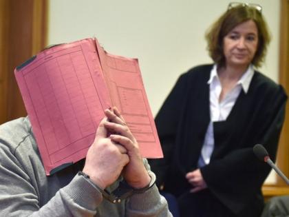 The most dangerous serial killer in Germany; Life imprisonment kill 85 patients | जर्मनीतील सर्वात खतरनाक सिरियल किलर; ८५ रुग्णांना ठार मारणाऱ्या परिचारकाला जन्मठेप