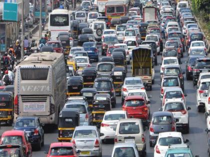 in mumbai western express highway one hour for a 15 minute journey the problem of traffic congestion is serious | अवघ्या १५ मिनिटांच्या प्रवासासाठी एक तास; पश्चिम द्रुतगती महामार्गावर वाहतूक कोंडीचा प्रश्न गंभीर