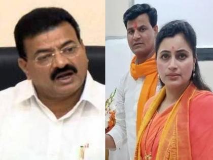 Shiv Sena leader Bhaskar Jadhav has criticized MP Navneet Rana and MLA Ravi Rana | राणा दाम्पत्यानी हनुमान चालीसा पंतप्रधान नरेंद्र मोदी यांच्या घरासमोर वाचावी- भास्कर जाधव