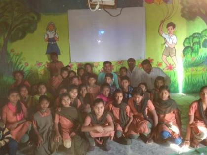 What'app Group's initiative for the development of school at Andhera | अंढेरा येथील शाळेच्या विकासासाठी व्हॉट्स ग्रुपचा पुढकार