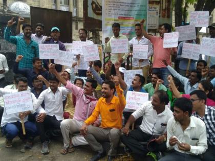 for different demands unemployed teachers on hunger strike | विविध मागण्यांसाठी बेराेजगार शिक्षकांचे उपाेषण