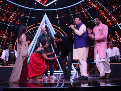Gurdas Mann gave appriciation to Avanti Patel in Indian Idol 10 | गुरदास मान यांनी अवंती पटेलच्या गाण्याला अशाप्रकारे दिली दाद