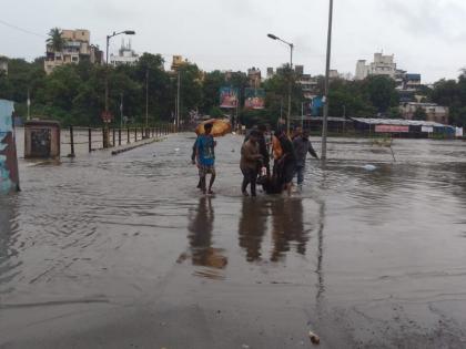 rise in disharge of water from khadakwasla dam, bhide bridge under water | खडकवासला धरणातून विसर्ग वाढला, भिडे पूल पाण्याखाली