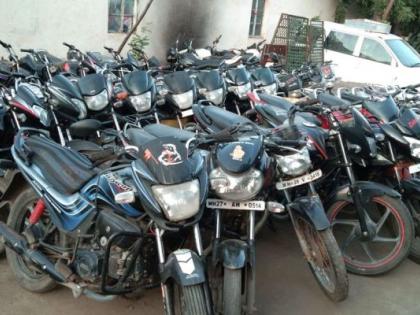 35 motorcycle seized in Yavatmal | यवतमाळात चोरीतील ३५ मोटरसायकली जप्त