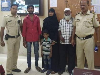 Kid lost in Dadar railway station, was found in Rehan in just 15 minutes | दादर रेल्वे स्थानकात हरवलेला चिमुकला रेहान अवघ्या 15 मिनिटात सापडला