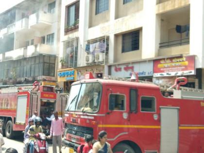 fire at chinchwad ; women injured | चिंचवडमध्ये अागीची घटना ;महिला जखमी